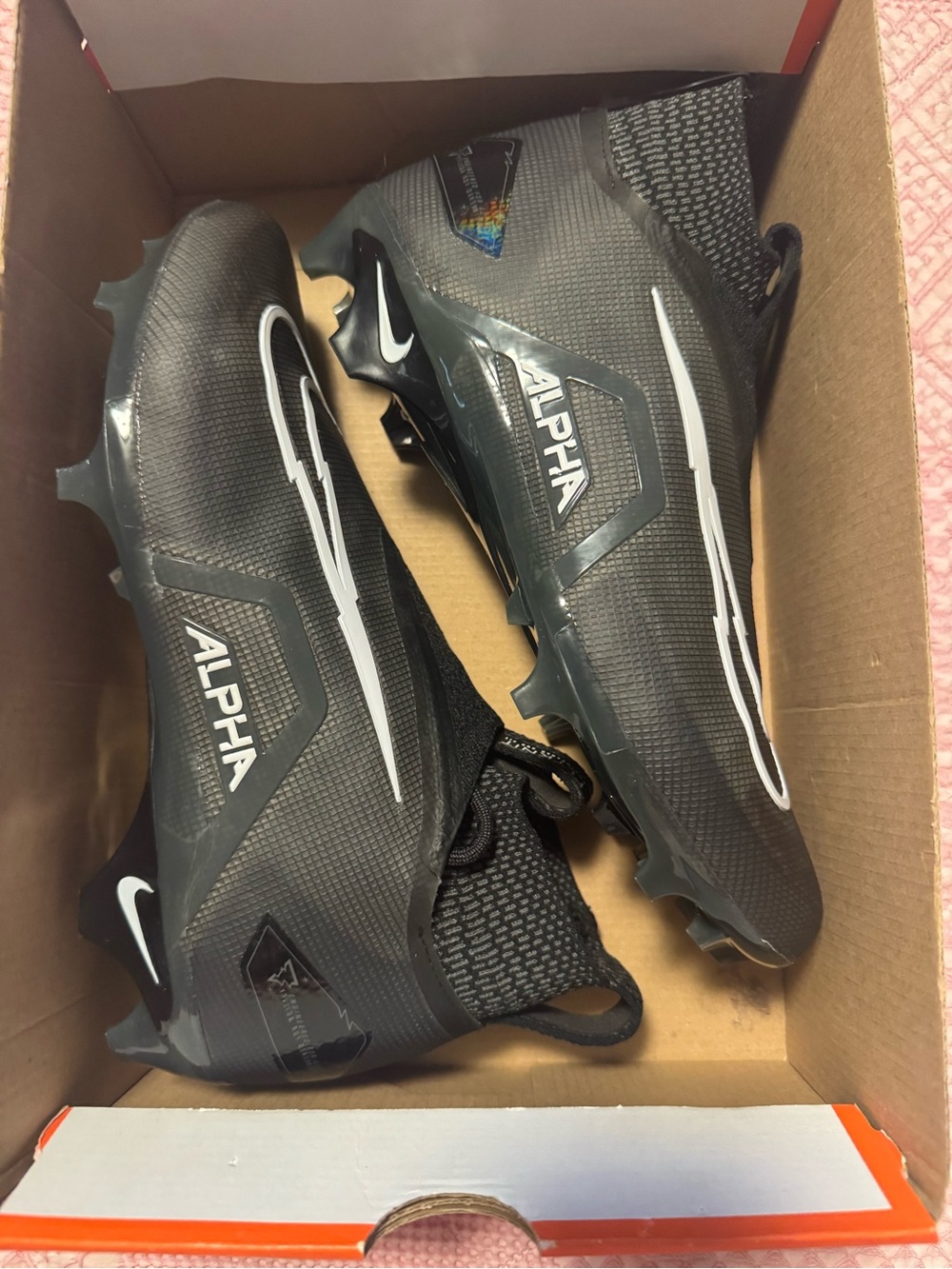 Nike Alpha Menace Elite 3 Men's Football Cleats, Size 9 New In Box